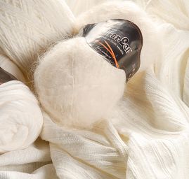 Látka Art Fabrics hladká bílá