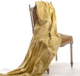 Látka s motivem toile de jouy žlutá