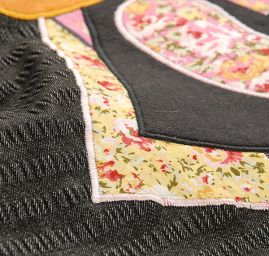 Kreativní textilní aplikace panenka velká