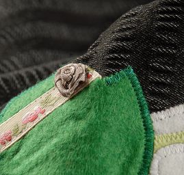 Kreativní textilní aplikace panenky hnědá/zelená