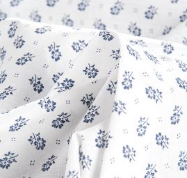 Bavlněná látka modrotisk kytičky/puntiky bílomodrá