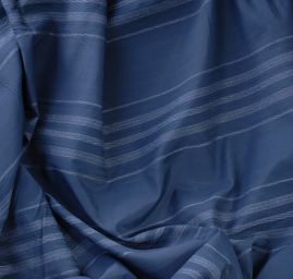 Hedvábný žakár s proužky ocelově modrý