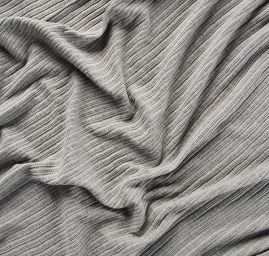Úplet s žebrovým vzorem šedý