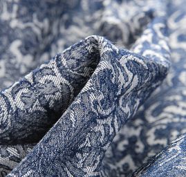 Žakárová látka ornamentální vzor tm.modrá/bílá