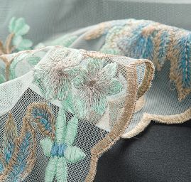 Krajka výšivka na tylu pistáciová