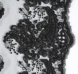 Krajka výšivka na tylu vzor paisley černá