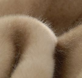 Imitace kožešiny norek béžovošedý/pruhy