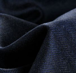 Vlněná látka kostýmová vzor rybí kost tm.modrá