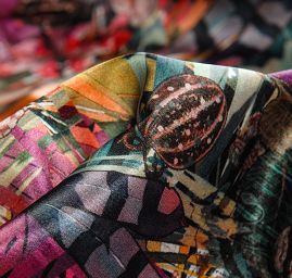 Atlas vzor vlčí mák/orchidej