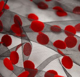 Tyl šatový sametový flock puntík černý/červený velký