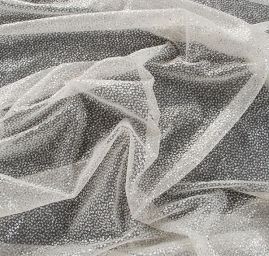 Tyl bílý se stříbrnými puntíky třpytivý