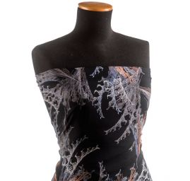 Viskozová šatová látka tisk abstraktní vzor fialová II.jakost