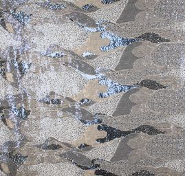 Krajka výšivka na tylu doplněna flitry bílomodrostříbrná