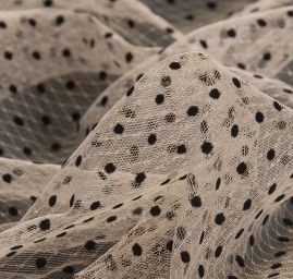 Tyl šatový sametový flock puntík hnědočerný