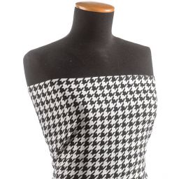 Viskozová šatová látka tisk vzor pepito černobílá