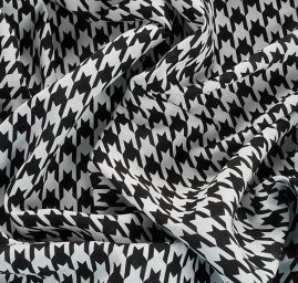 Viskozová šatová látka tisk vzor pepito černobílá