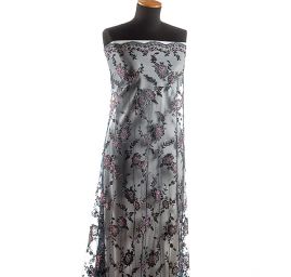 Krajky výšivka na tylu rokajl/korálky/flitry fialová