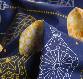 DÁREK - Látka vánoční vzor modrá 50x160 cm