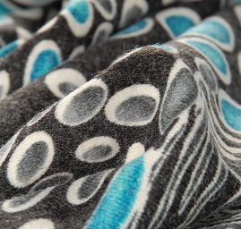 Středně silný úplet tisk geometrický motiv puntíky/ovál