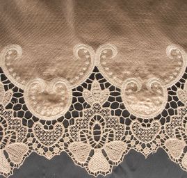 Imitace kůže hadí vzor s krajkovou bordurou