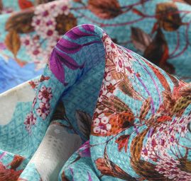 Hedvábný atlas žakár květinový vzor tyrkysový