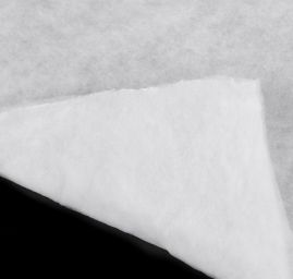 Vatelín šíře 160cm výška cca 15-18mm 150g/m2