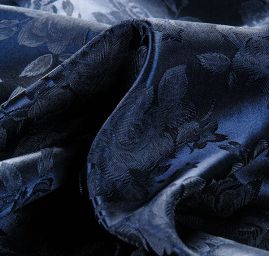 Brokát krojový nepružný tmavě modrý