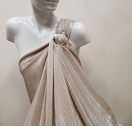 Pletenina plise lamé béžovostříbrná