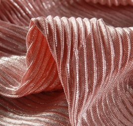 Pletenina plise lamé růžovostříbrná