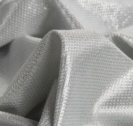 Lamé úplet stříbrné šupinky