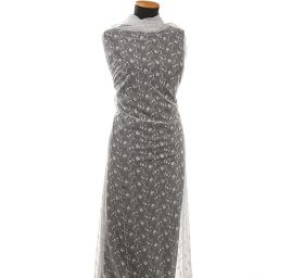 Krajka romantická výšivka na tylu bílá