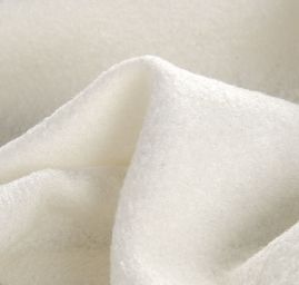 Vařená vlna lomená bílá