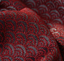 Brokát žakárová látka drobný vzor  červenočerný II.jakost