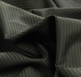 Kostýmová žakárová látka tenké proužky tm. zelená