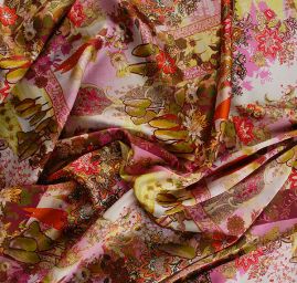 Satén nepružný tisk motiv krajiny zelený