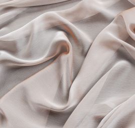 Šifon šanžán béžovočerný s plisé úpravou