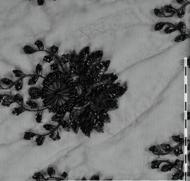 Krajka na tylu černá výšivka korálky