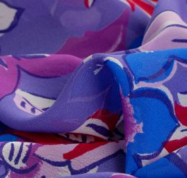 Šifon viskozový vzor velkých květů fialový