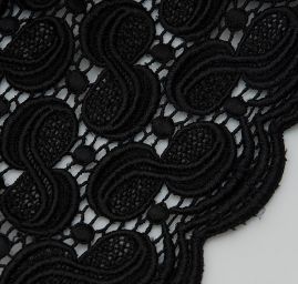 Vamberecká hrubá krajka černá