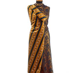 Jemná krajka s plastickou výšivkou tm. modrá