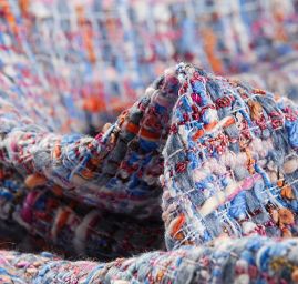 Kostýmová látka imitace ručně tkaná růžová