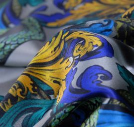 Hedvábný satén kolekce rok hada