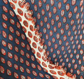 Viskozová šatová látka drobný vzor modrá