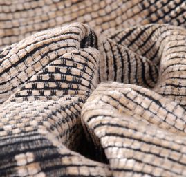 Dekorační látka vhodná i na kabát v etno stylu břízovočerná