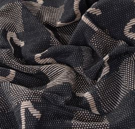 Dekorační látka vhodná i na kabát v etno stylu břízovočerná