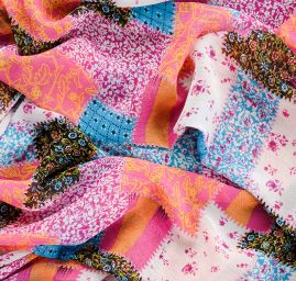 Jemný pružný šifon motiv patchwork růžová