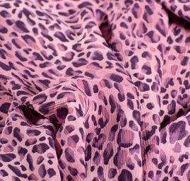 Šifon plisé zvířecí motiv růžovofialový