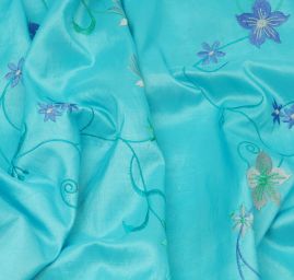 Vyšívaný taft s pruhy z květů tyrkysový