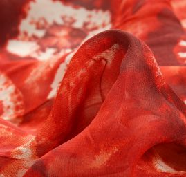 Šifon viskozový motiv batika červený