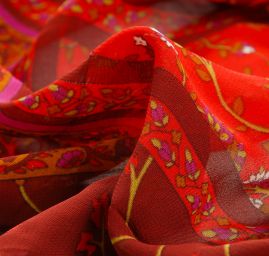 Šifon viskozový šátkový květinový motiv